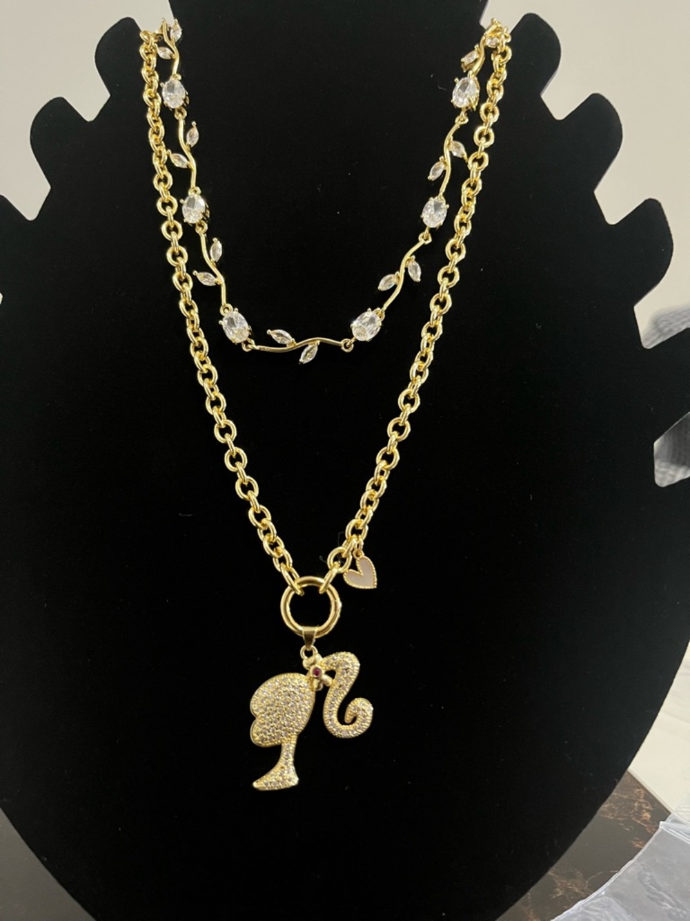 Bella Choker ( Tulip Design), Ozzy Necklase, Barbie Design